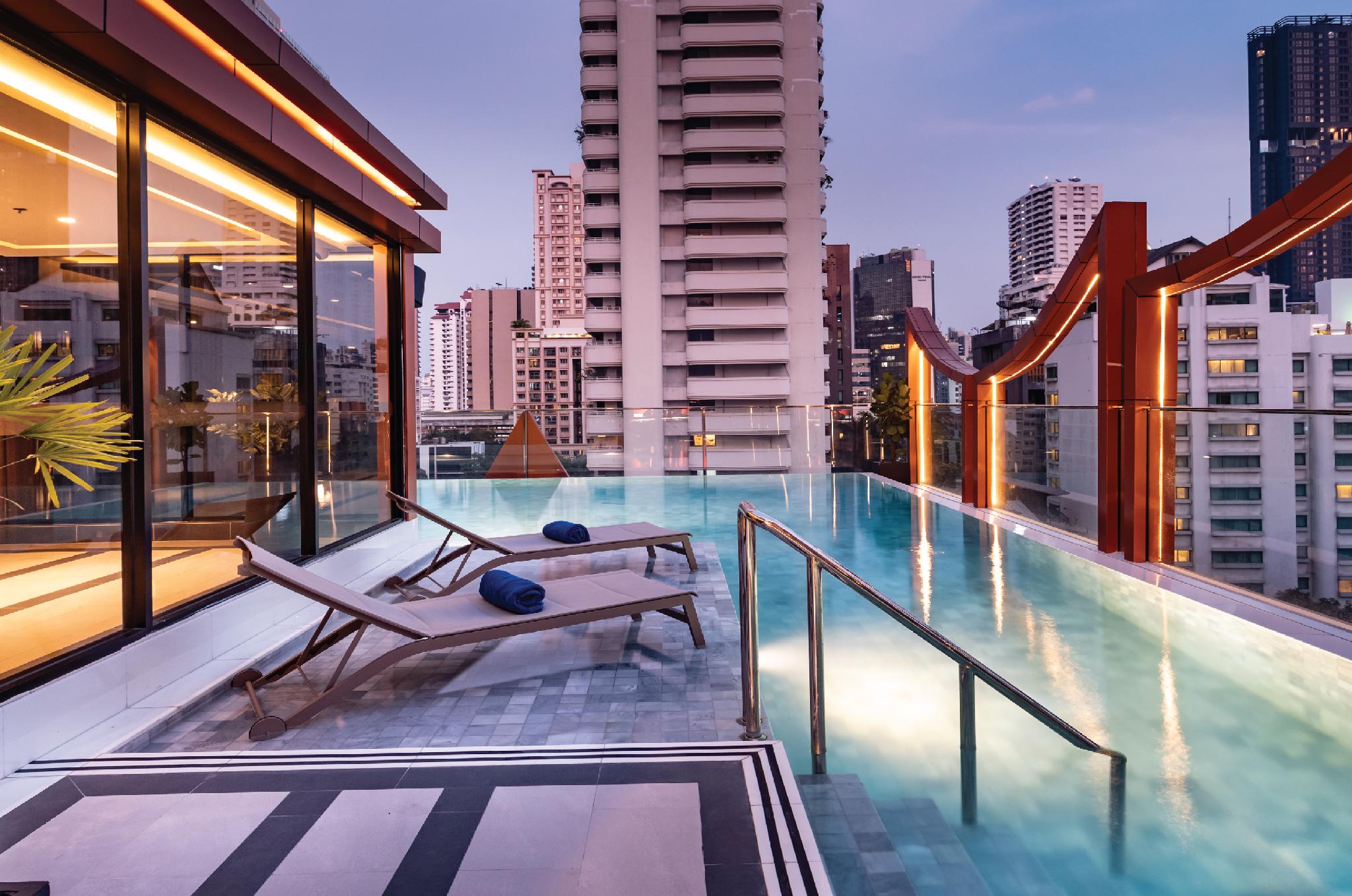 PREMIER ROOM
