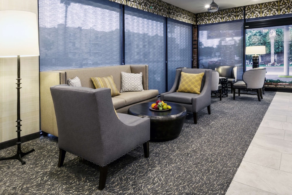 Best Western Plus Carriage Inn 60/78