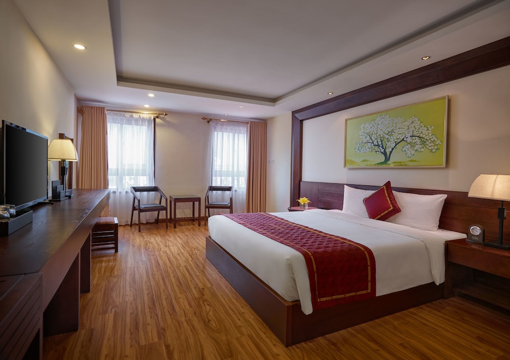 DELUXE, DOUBLE BED