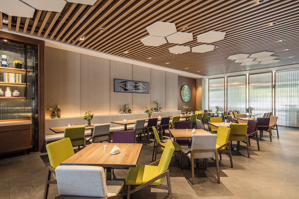 Novotel Shenzhen Bantian 41/50
