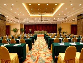 Ramada Plaza by Wyndham Shanghai Pudong Airport 12/13