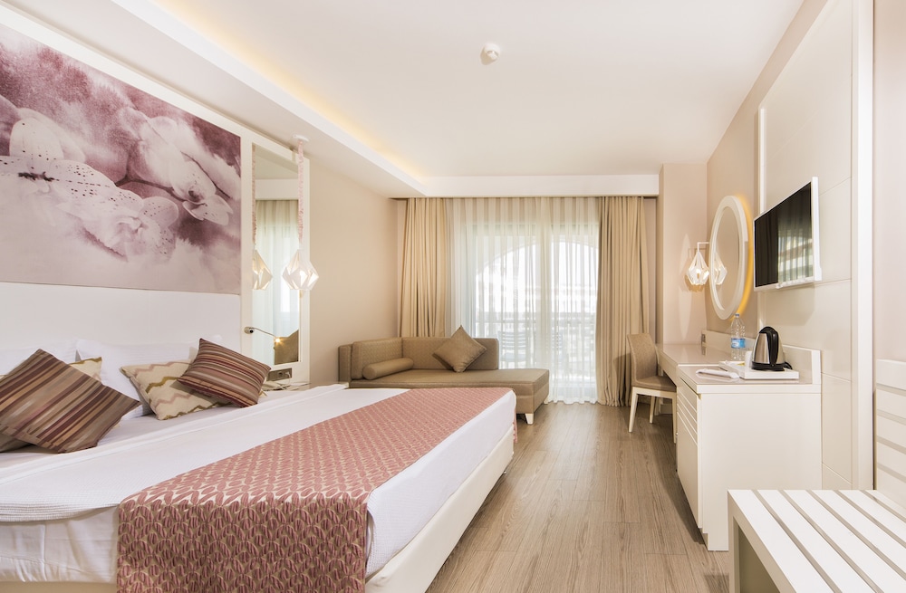 Diamond Premium Hotel Spa 6/31