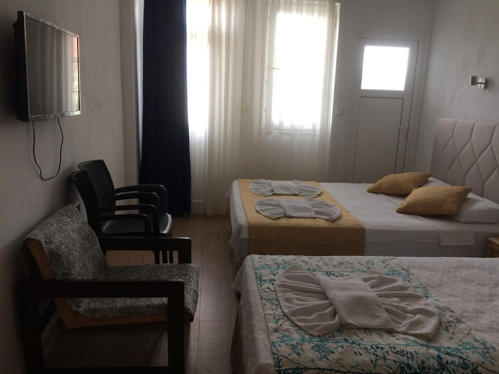 Tugay Hotel 35/67