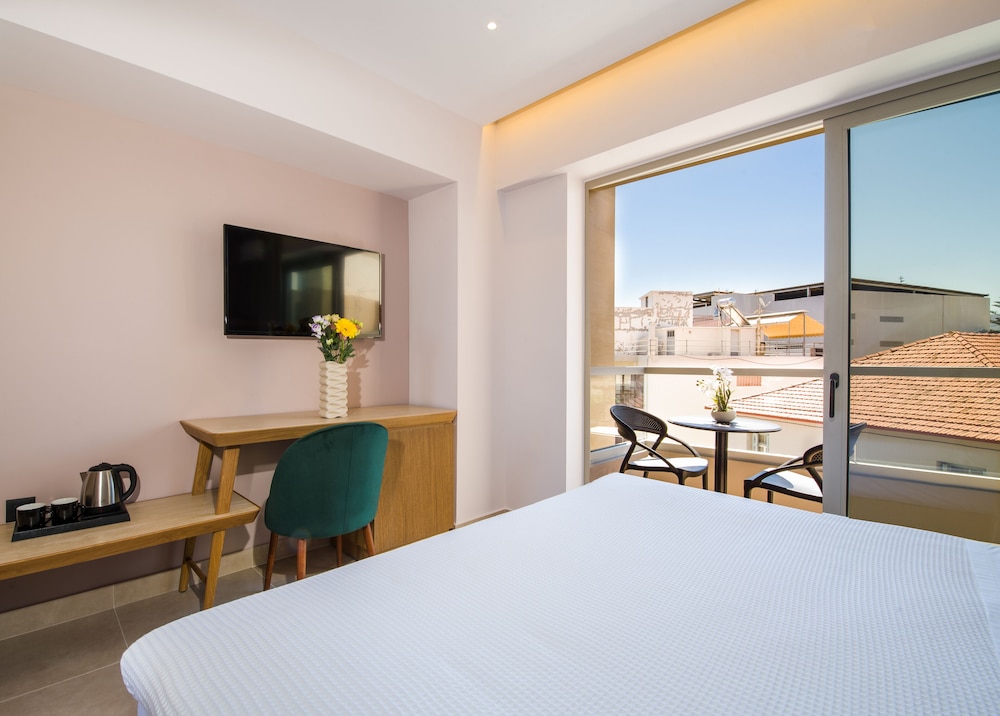 M City Hotel 34/63