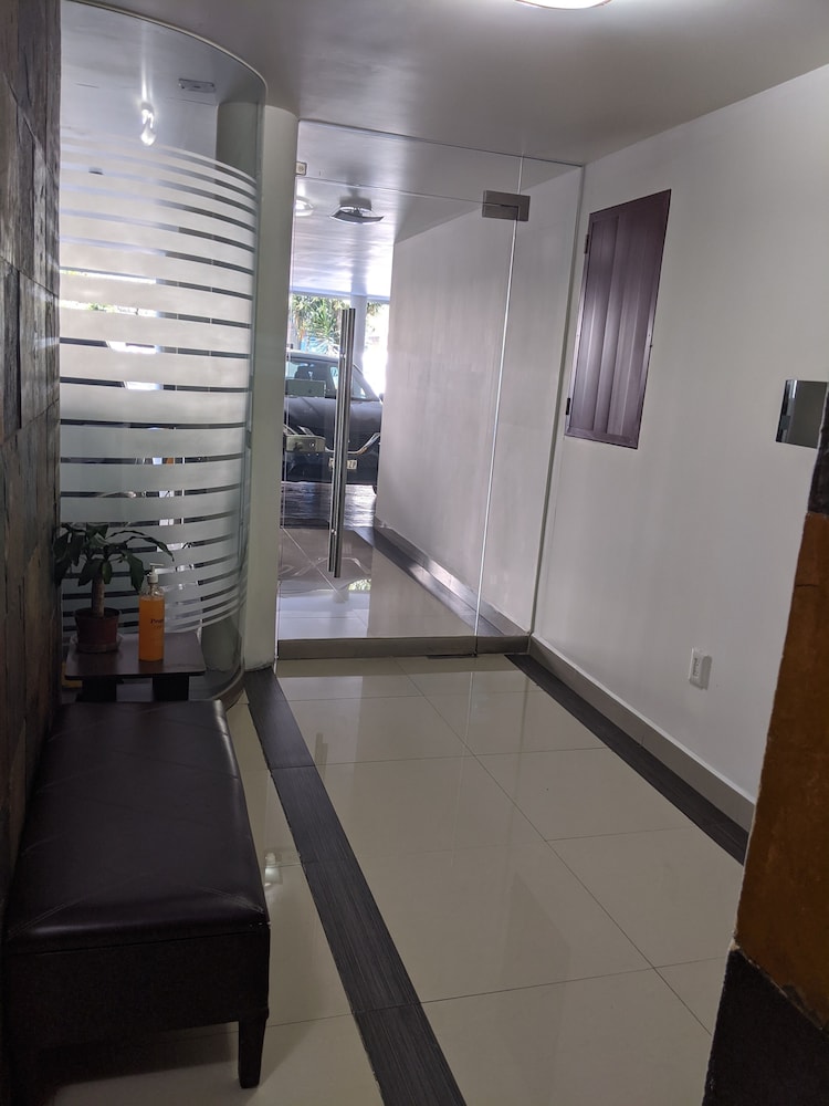 Grupo Kings Suites Musset 20/45