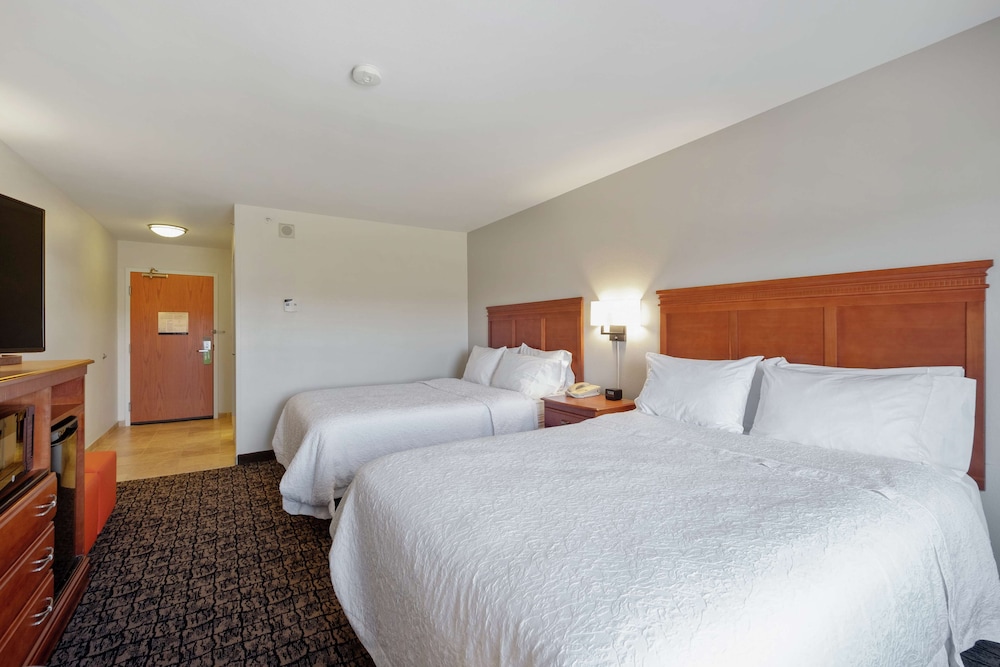Hampton Inn & Suites Rockland 26/81