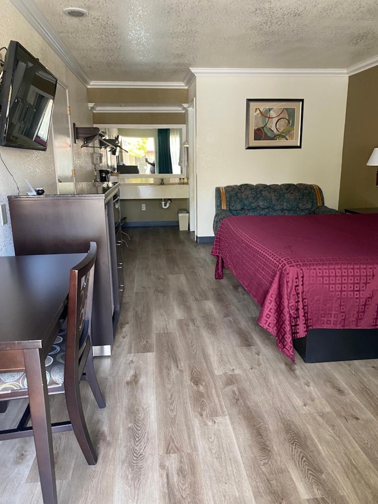 Americas Best Value Inn Atascadero Paso Roble 42/66