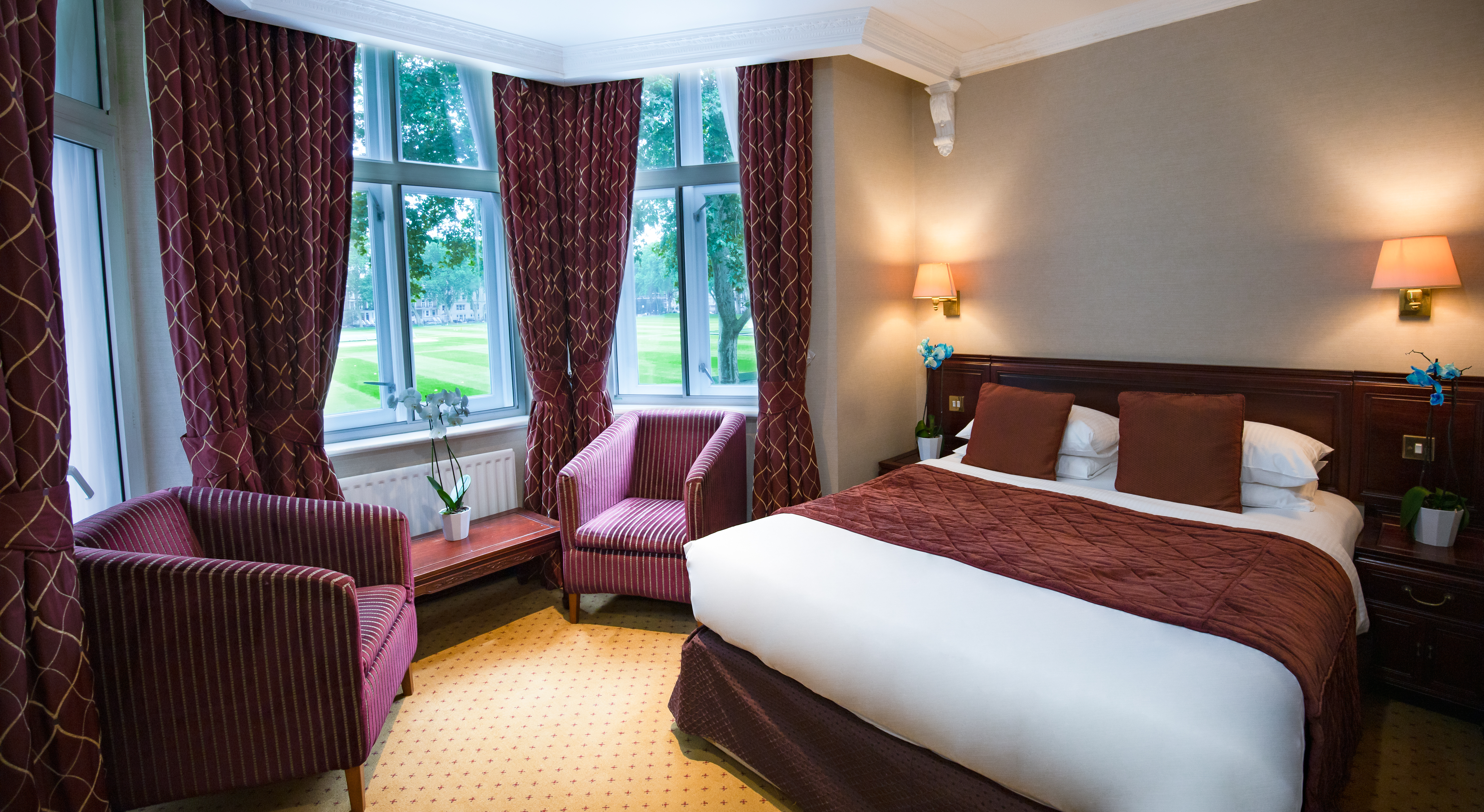 Room at Wellington Hotel by Blue Orchid, LONDON