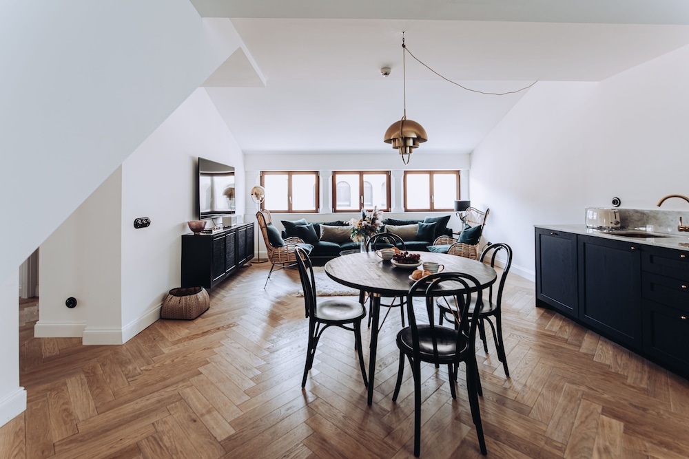 Ocho Suites and Kitchen 31/47