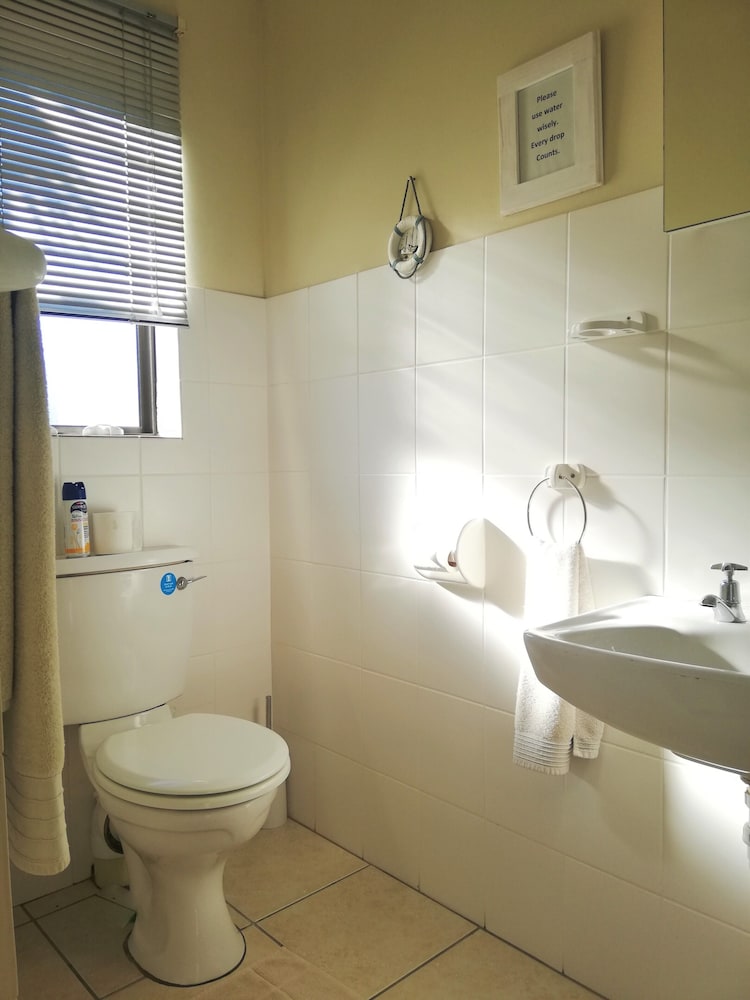 Blouberg Dolphin Inn 72/72