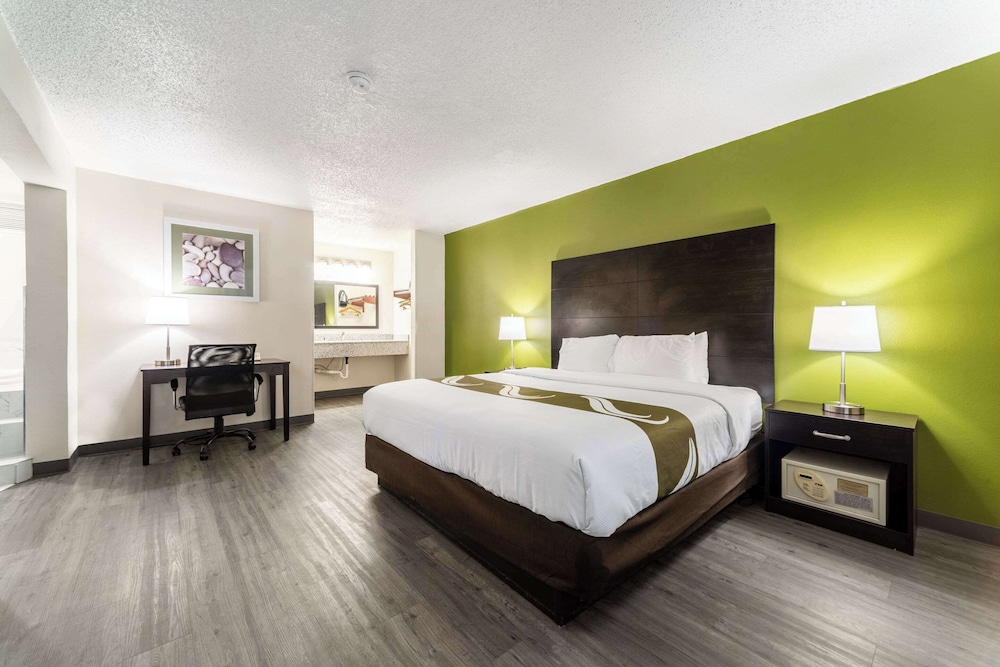 Upgrade, Efficiency, Suite, King Bed, Sofa