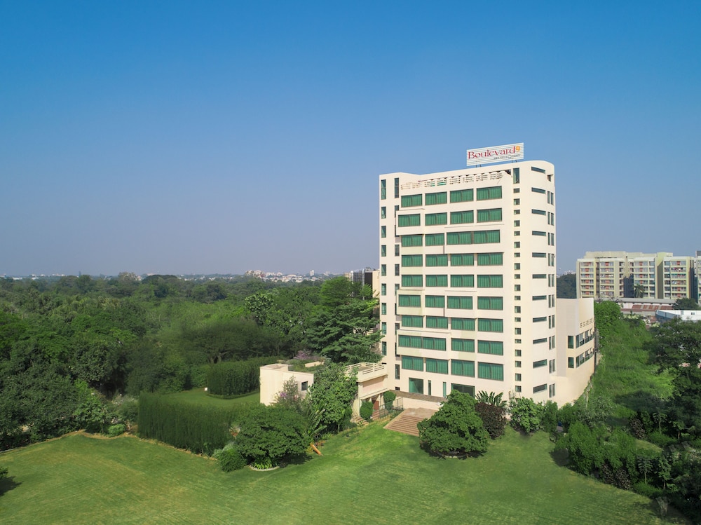 Boulevard 9, Nadiad - IHCL SeleQtions 2/60