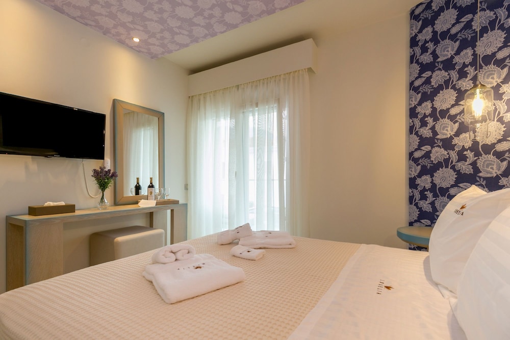 Lobelia Luxury Suites 40/50