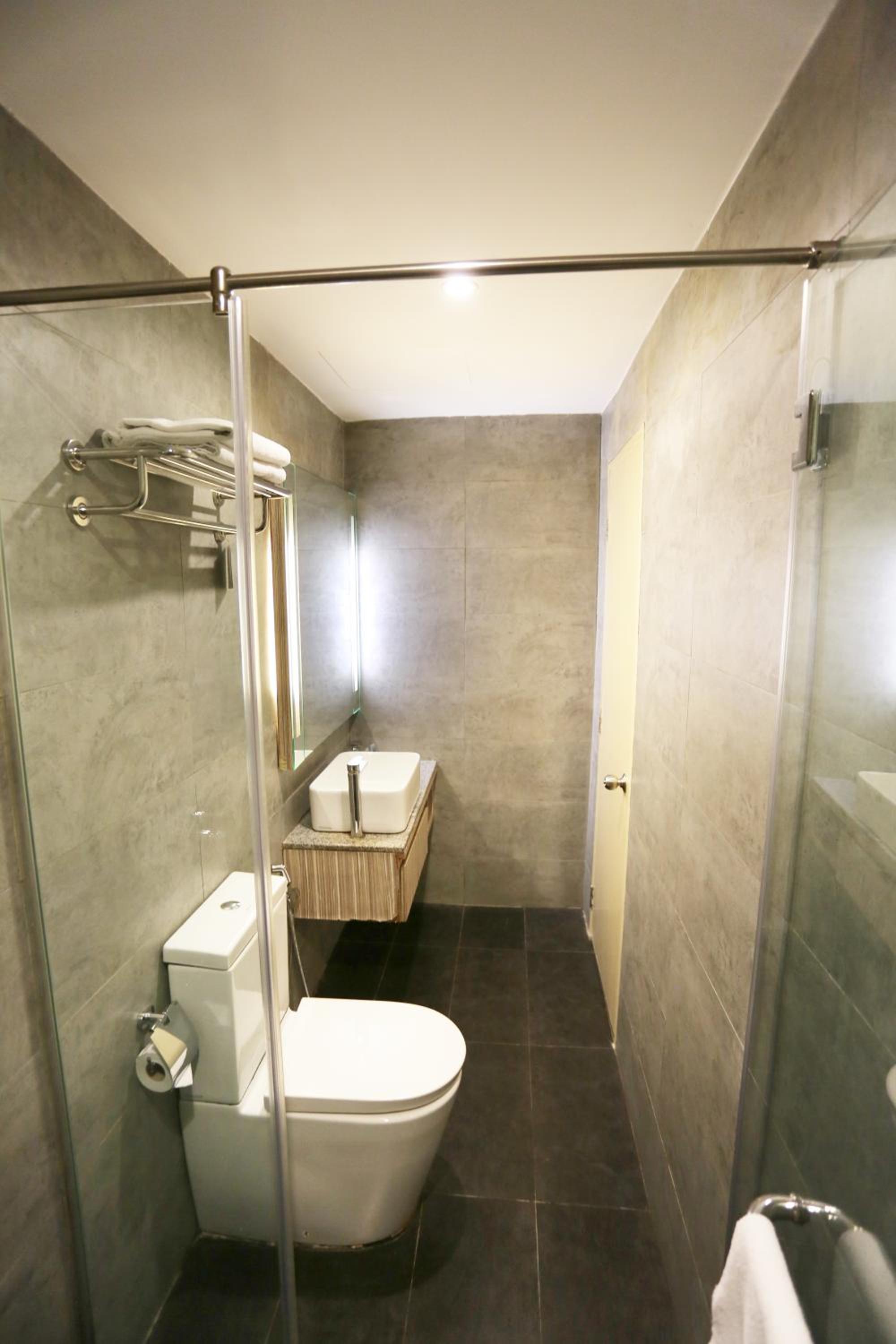 لوفت بريميير بسرير مزدوج، The Mesui Hotel 5/8