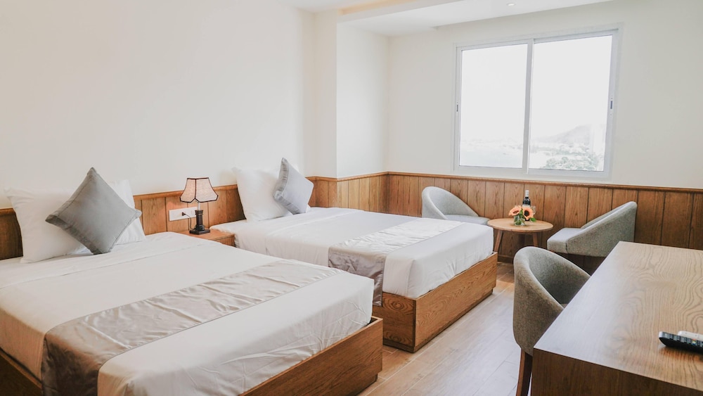 Quang Vinh Hotel 17/52