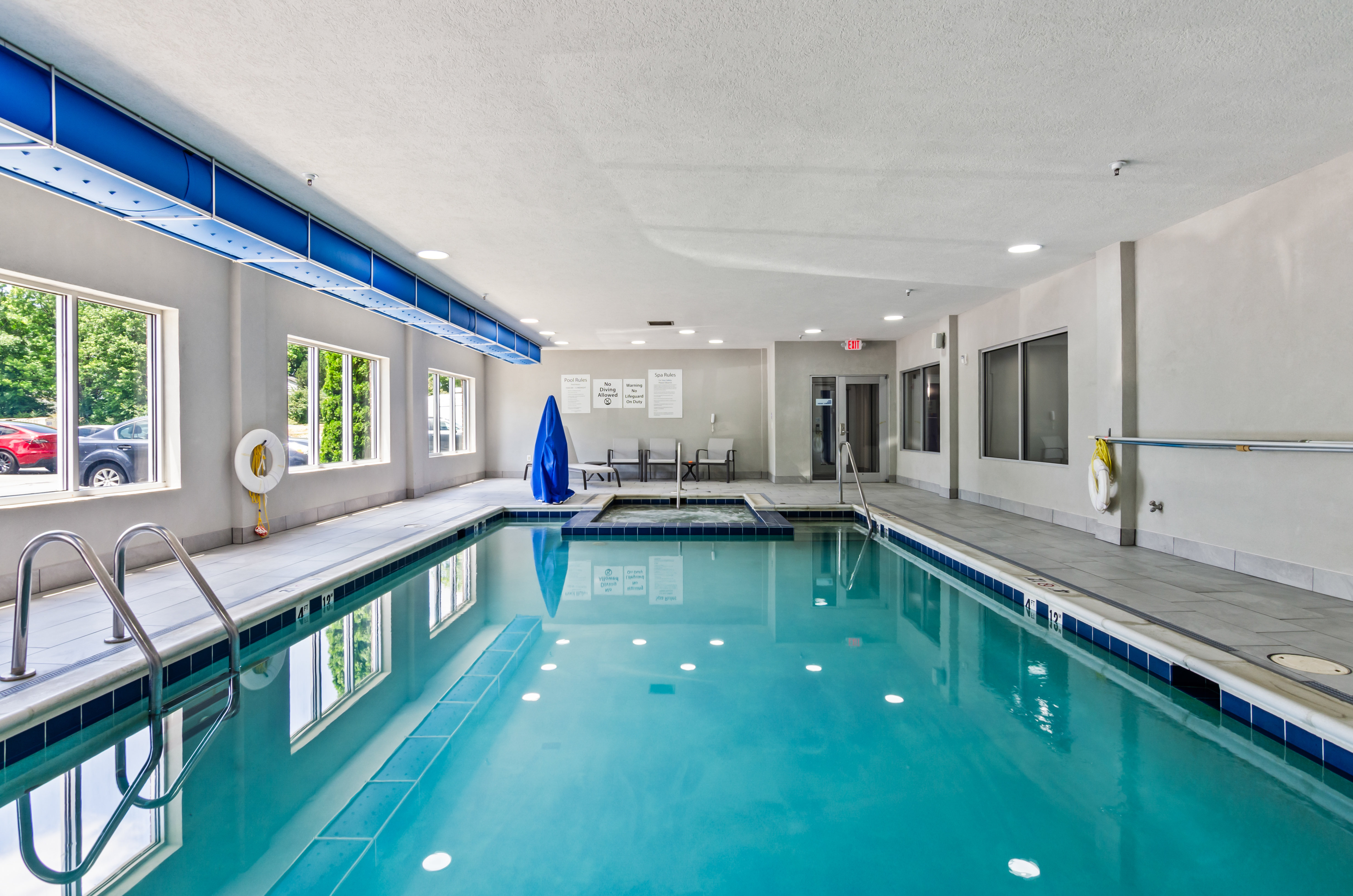 Holiday Inn Express Hotel And Suites Wytheville 29/74