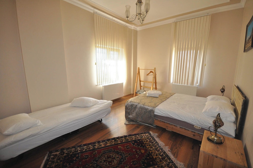 Uchisar Stone House 13/41