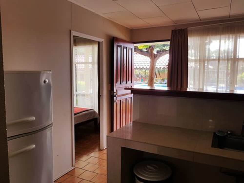 Hotel And Villas Huetares 50/50