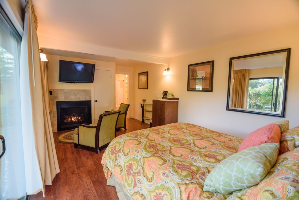 Inn at Buckhorn Cove 11/59