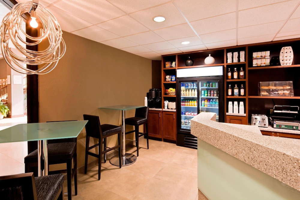 Sheraton Syracuse University Hotel &amp; Conference Center 23/33