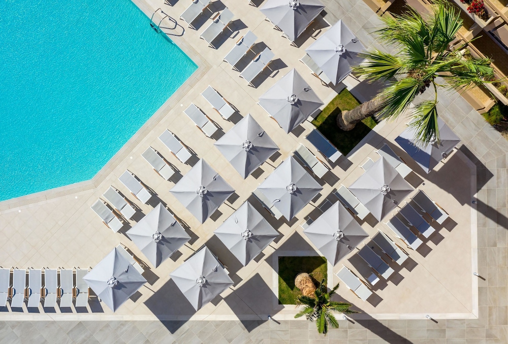 Sun Beach Resort in IALYSSOS