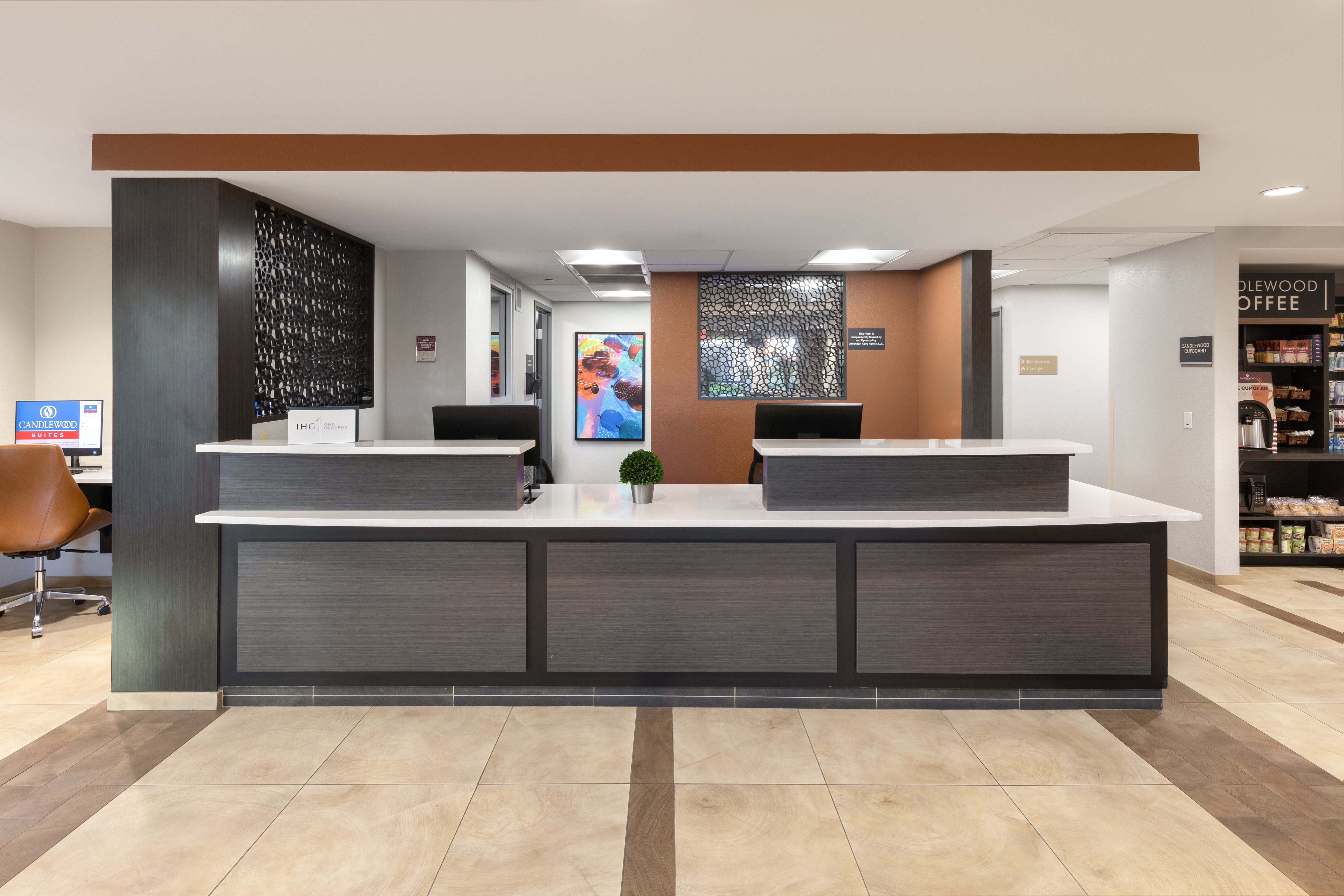 Lobby at Candlewood Suites Anaheim - Resort Area, ANAHEIM - CA