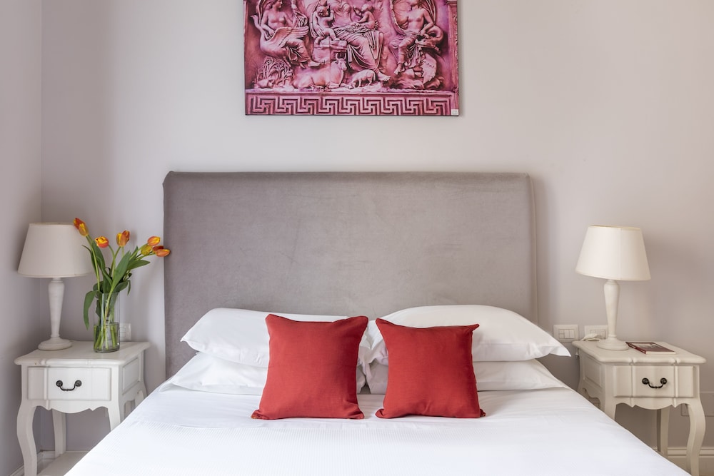 Spagna Art & Suites 32/58