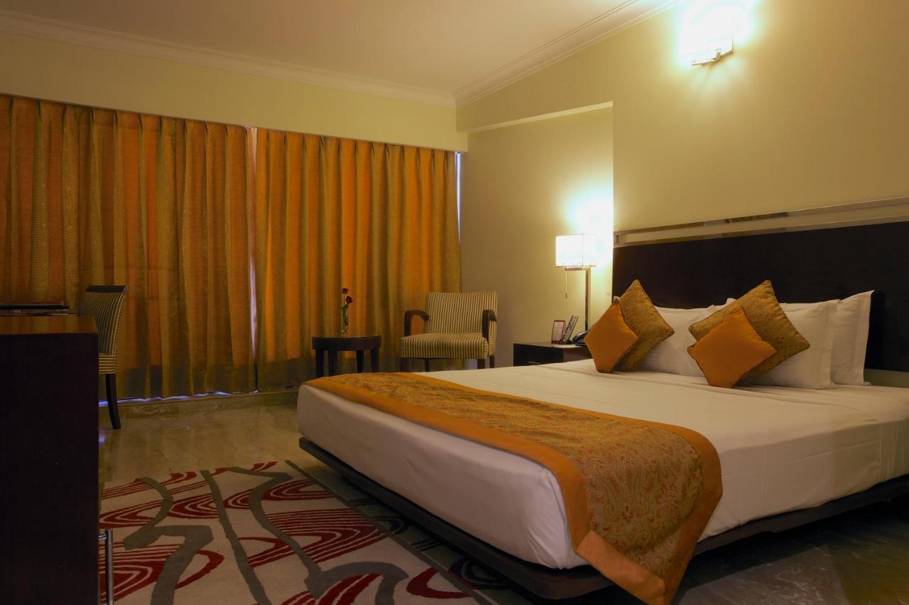 Green, Double Bed
