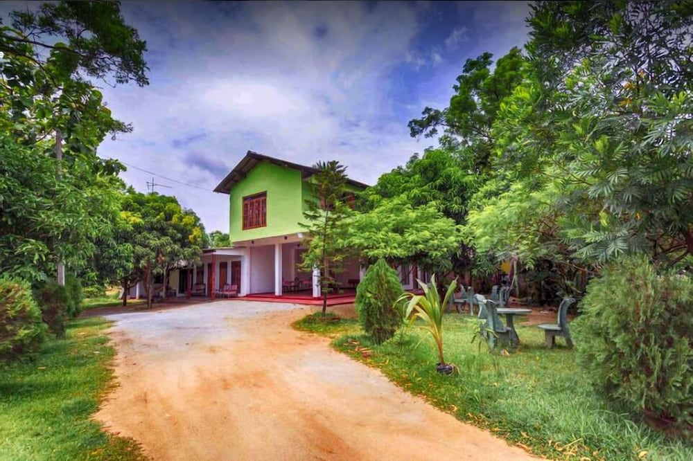 Jayaru Guest House 30/36