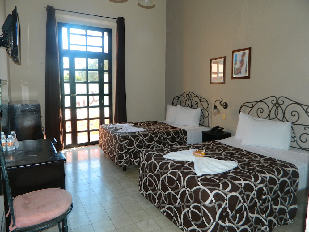 Hotel Colon Merida by Kavia 14/66