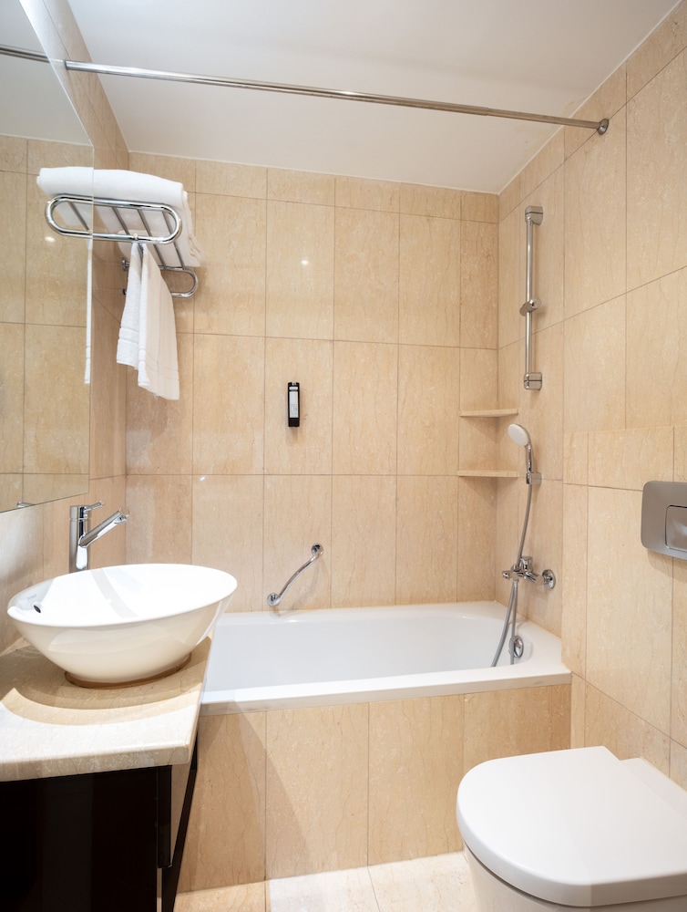 COMFORT, STUDIO, SUITE