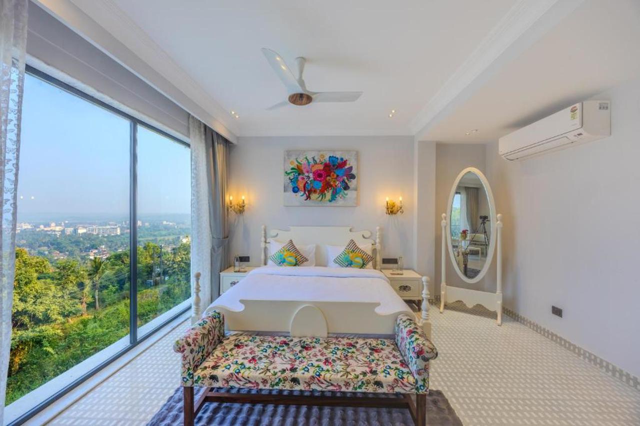 ELIVAAS Valley View 5-BHK Villa With Private Pool 8/17