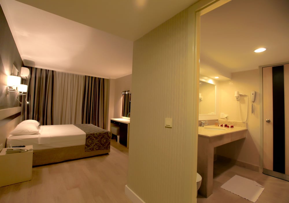 A11 Hotel Obakoy 49/49