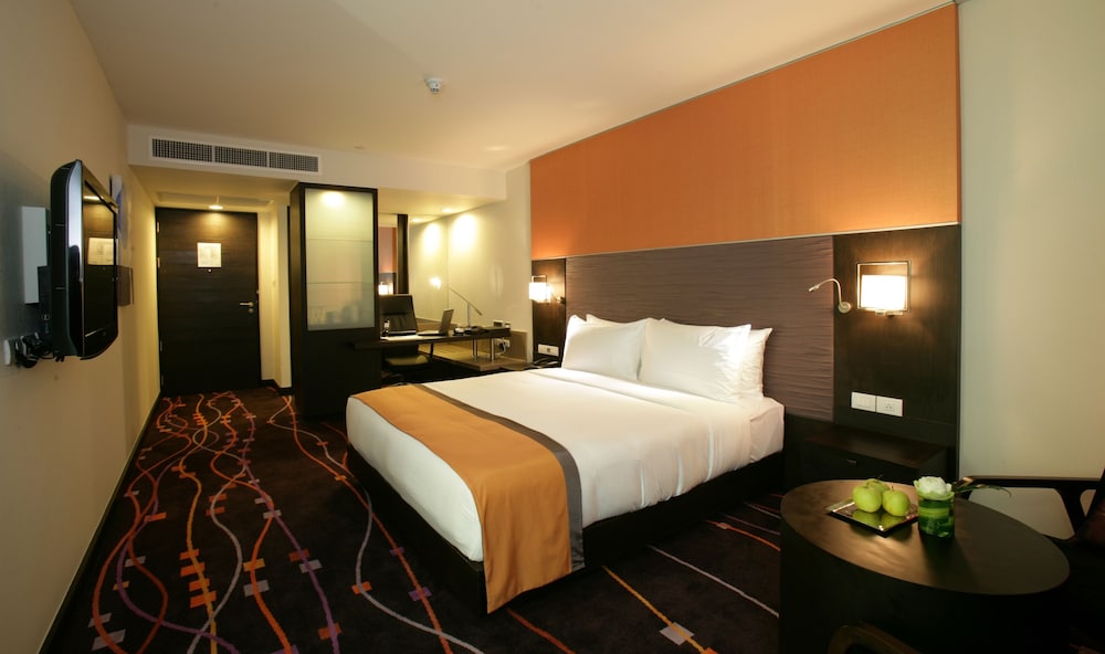 RADISSON SUITES BANGKOK SUKHUMVIT 17/73