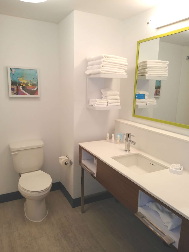 Hampton Inn Paramus Nj 25/46
