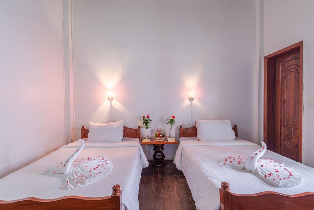 Five Rose Siem Reap Hostel 11/30