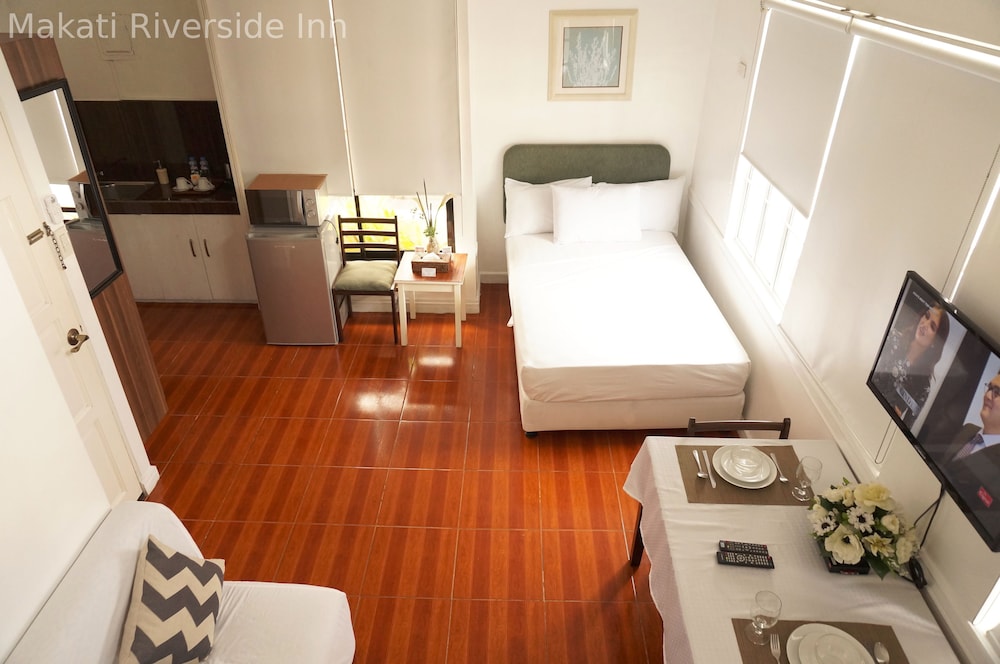 Makati Riverside Inn 31/54