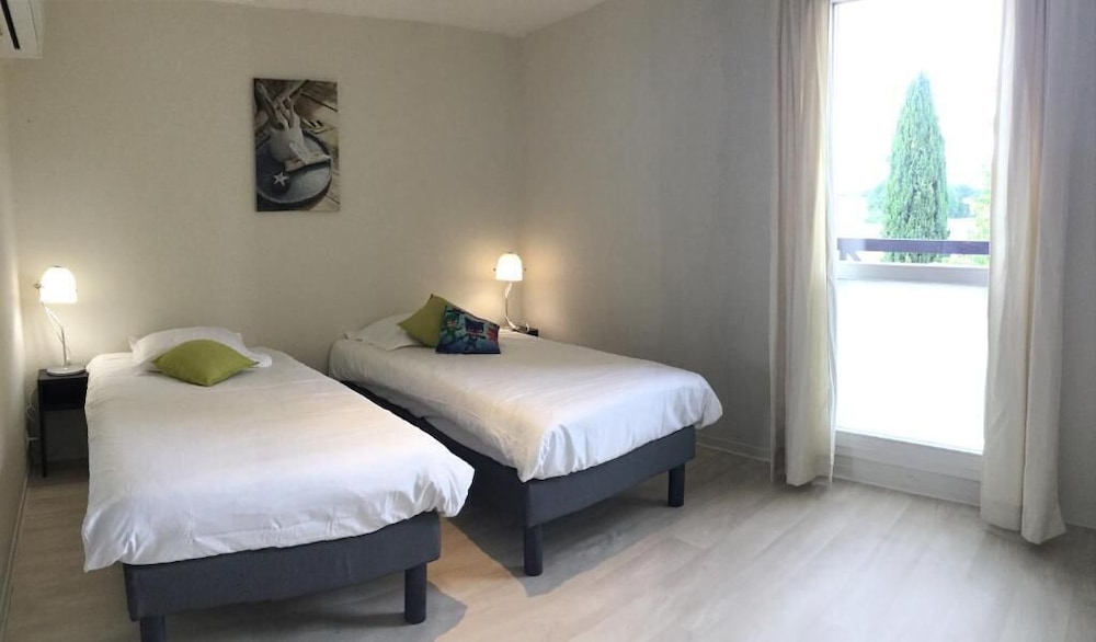 Garden City Aix En Provence Puyricard 34/61