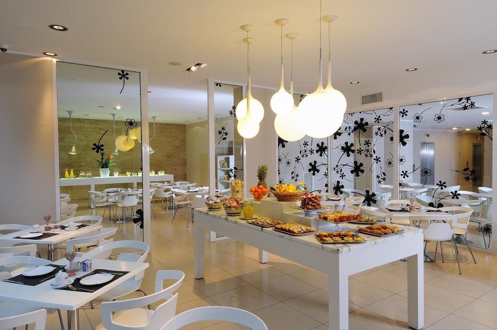 iH Hotels Milano Watt 13 61/76