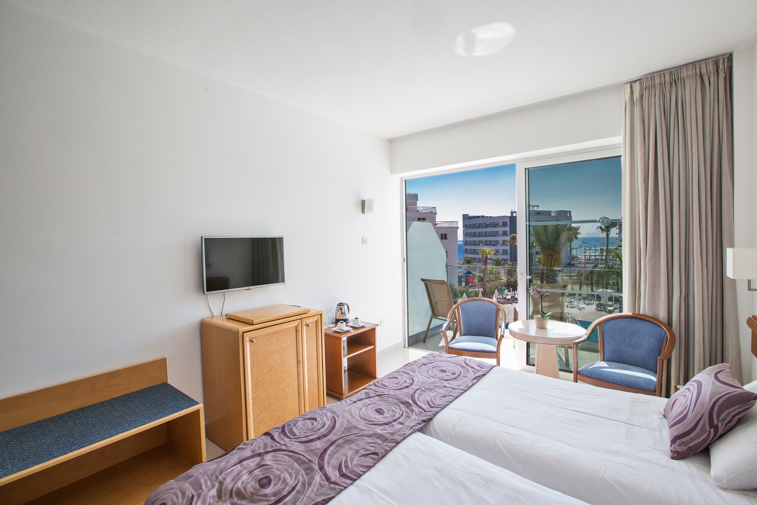 TWIN ROOM SIDE SEA VIEW