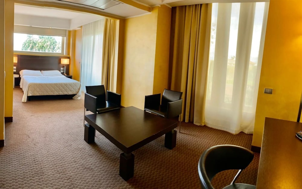 E Hotel Reggio Calabria 10/34