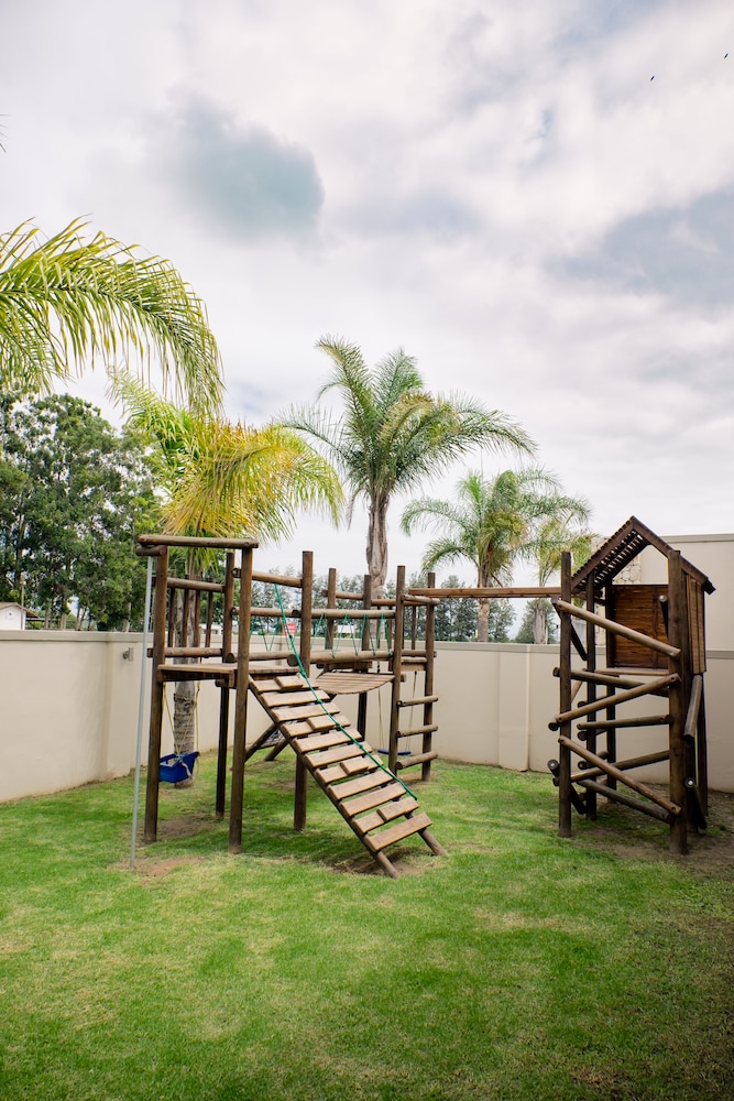 Africanos Country Estate 33/46