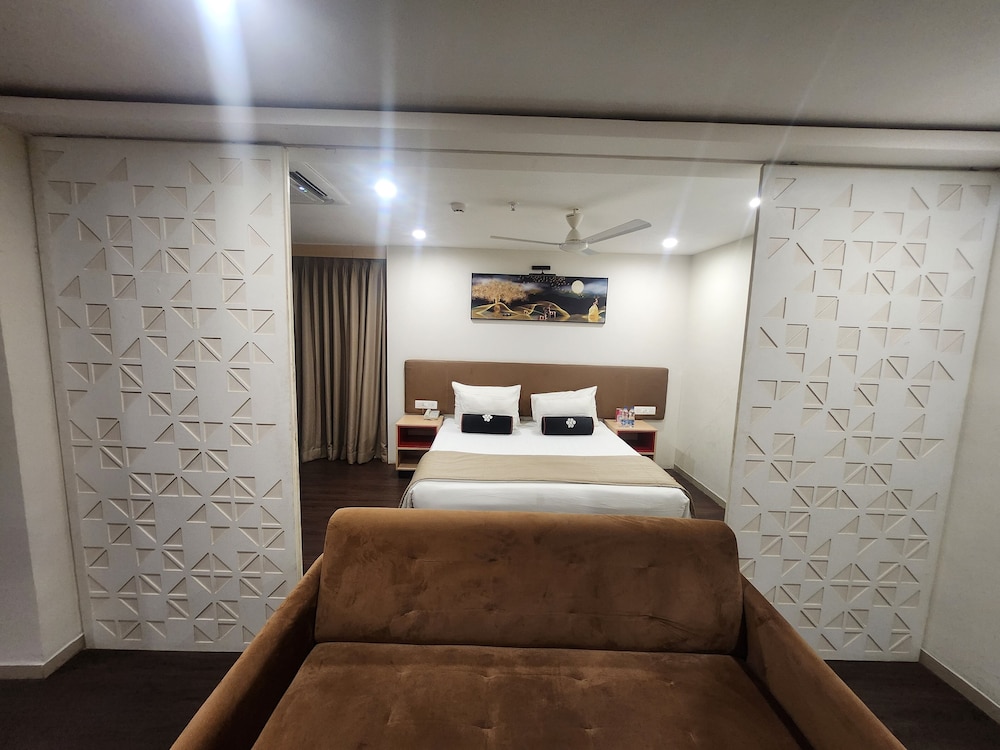 Mastiff Hotel, Ankleshwar 22/60