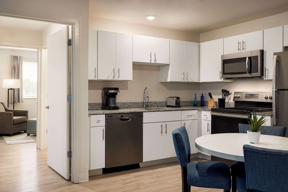 WaterWalk Extended Stay by Wyndham Raleigh - RTP 43/61