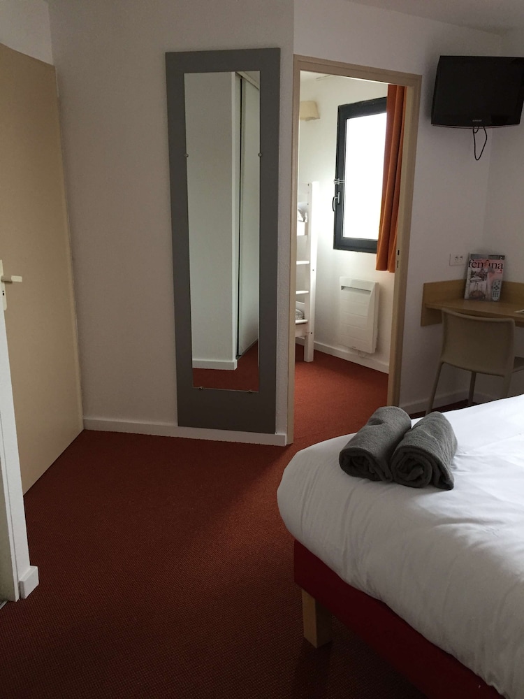 Kyriad Direct La Rochelle Sud Aytre 15/55