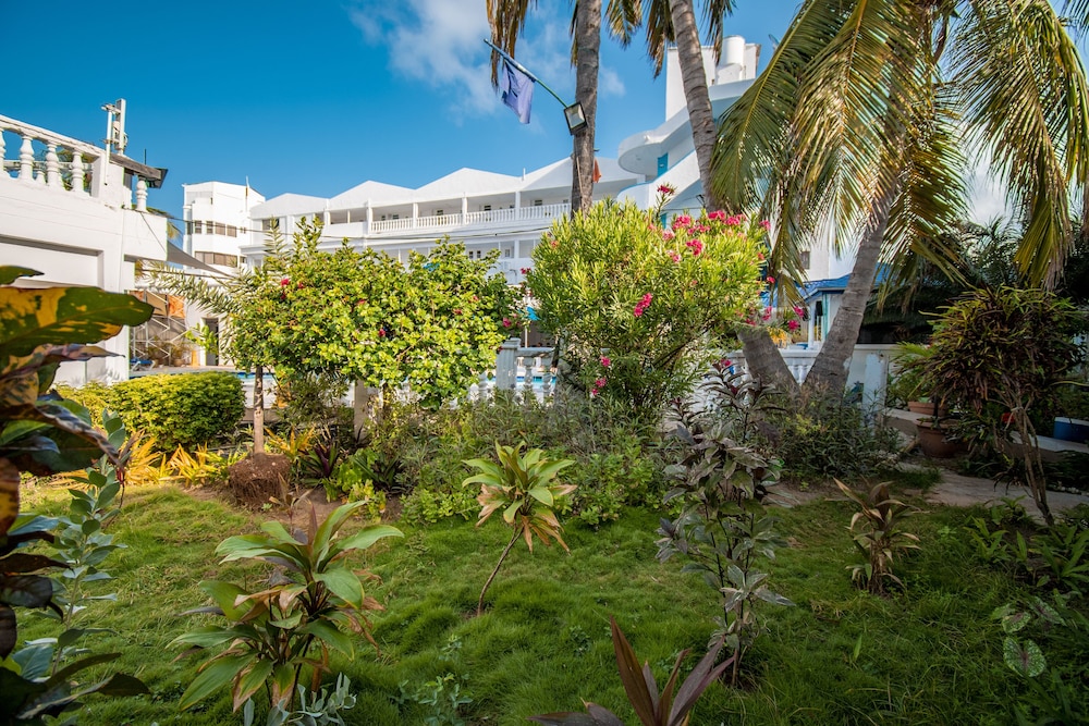 Hotel El Dorado San Andres 70/75