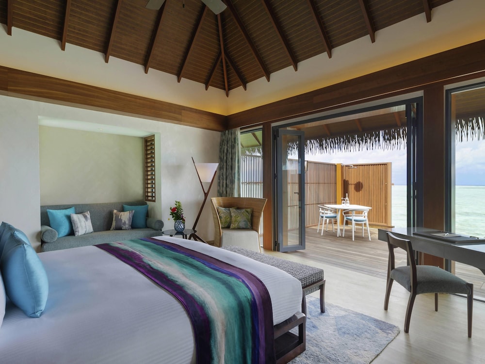Overwater, Villa, King Bed, Ocean View, Private Pool