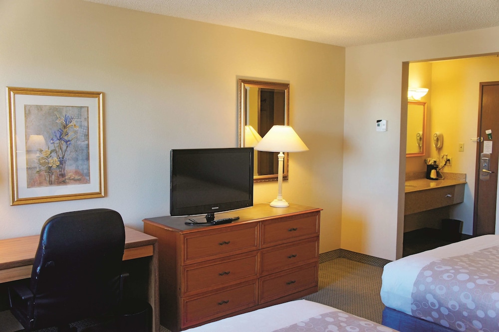 La Quinta Inn & Suites by Wyndham El Paso West Bartlett 11/20