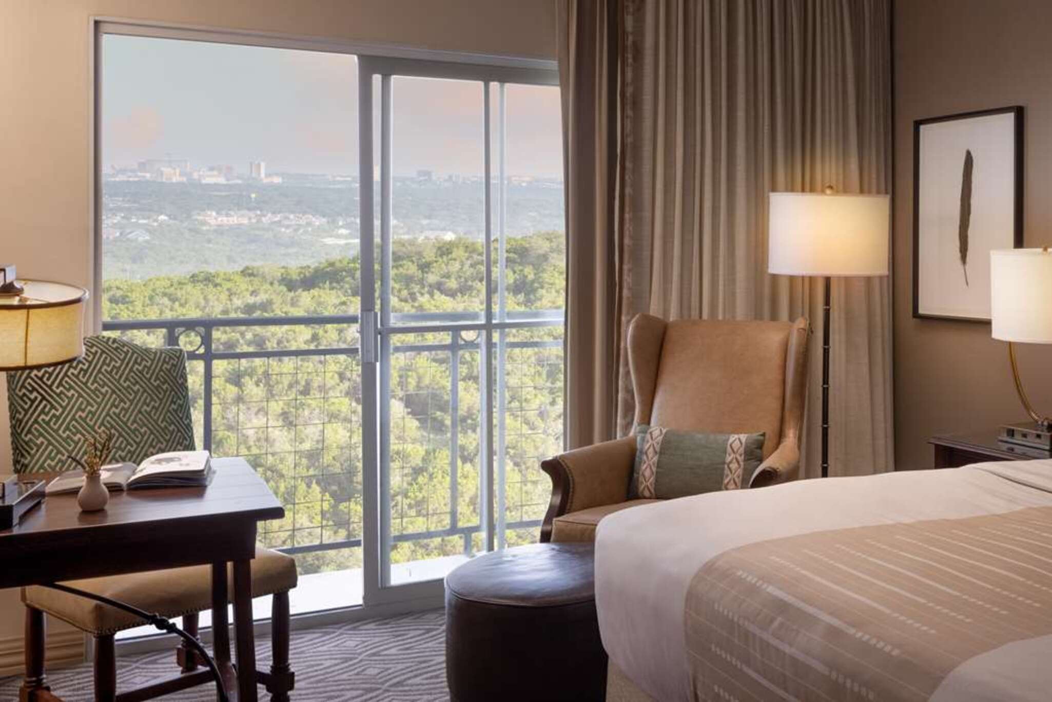 Room, Double Bed, City View