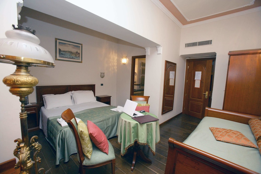 Hotel Domus Florentiae 35/68